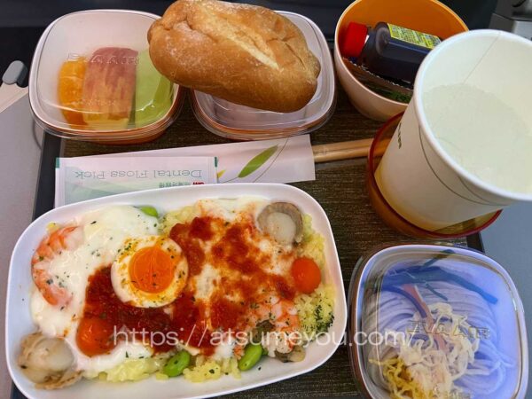 IMG_2688エバー航空機内食　羽田-松山